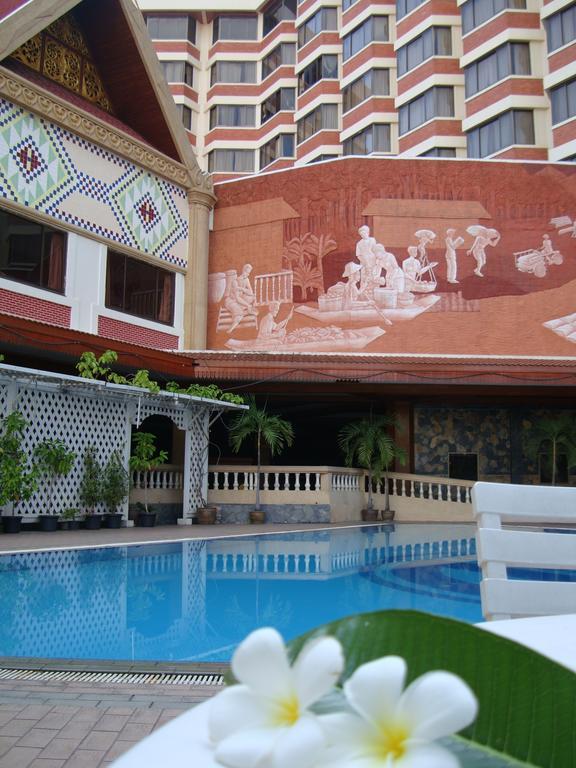 Chiang Mai Phucome Hotel Exterior photo